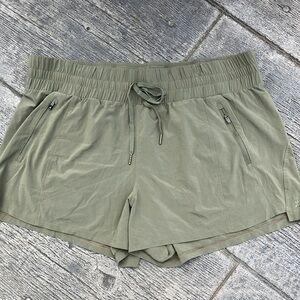 NWOT All in Motion olive green Activewear shorts XXL. Super nice!